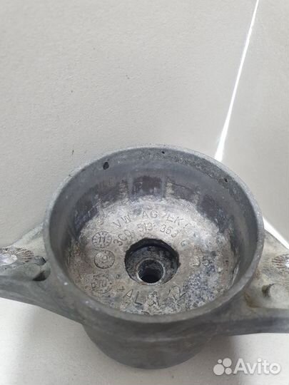 Опора заднего амортизатора VW B7, Audi A3, Octavia