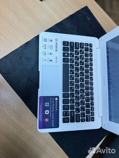 10 дюймовый нетбук 4 ядра 6 часов работы