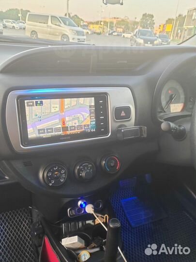 Toyota Vitz 1.0 CVT, 2015, 70 000 км