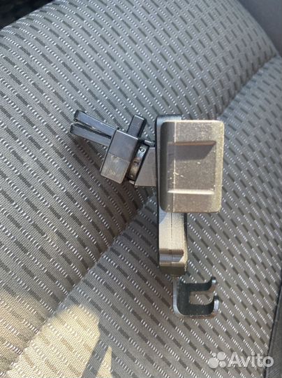 Телефоно держатель в машину новая