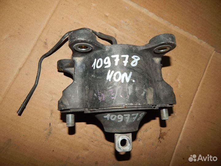 Подушка двигателя