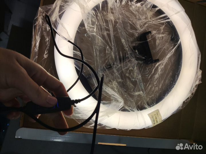 Кольцевая лампа ZL 33