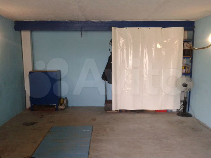 Гараж, > 30 м²