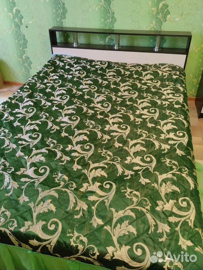 Покрывало на 2 х спальную кровать бу