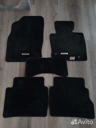 Автомобильные коврики ворсовые
