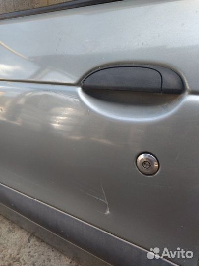 Дверь передняя левая Renault Megane 1 K7M A 7/02