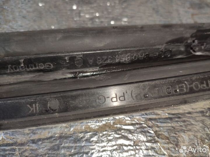 Молдинг лобового стекла Audi Q5 8R CDN 2008