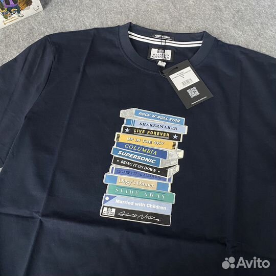 Футболка Weekend Offender