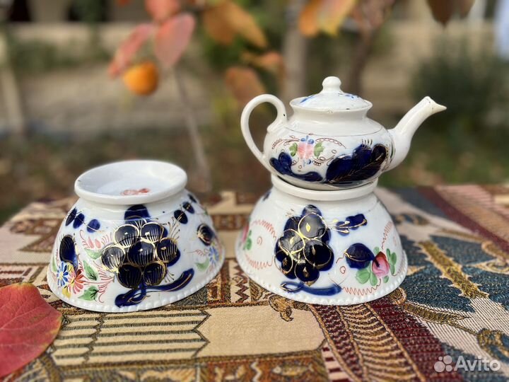 Заварочный чайник и миска кузнецова