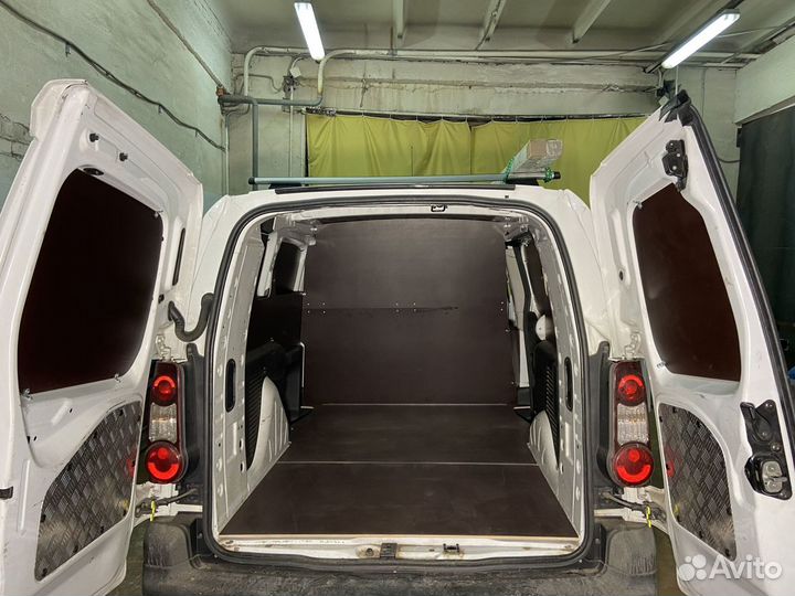 Обшивка кузова Пежо Партнер/Ситроен Берлинго