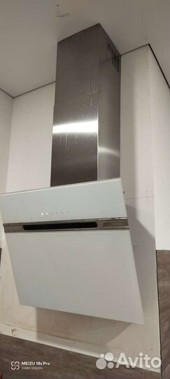 Вытяжка наклонная 60см Elica StripeWH/A/60/LX