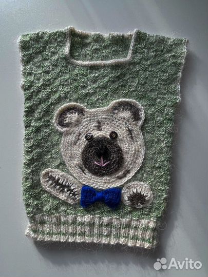 Вязанная жилетка детская,ручной работы