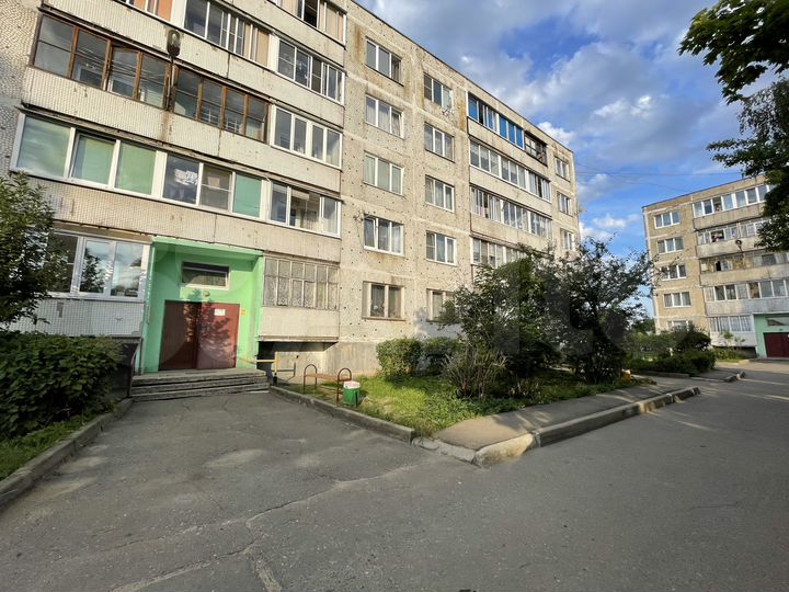 2-к. квартира, 53 м², 1/5 эт.