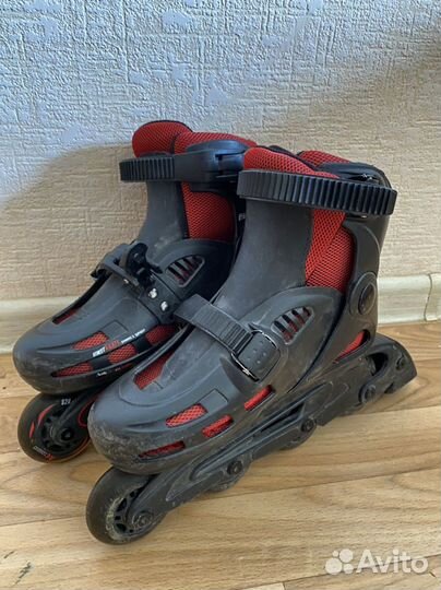 Роликовые коньки