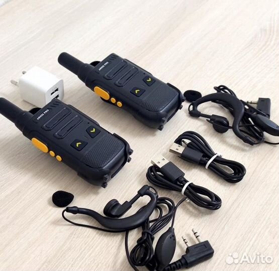 Рация с наушником, радиостанция с гарнитурой