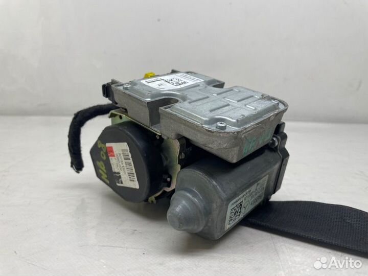 Ремень безопасности передний левый Mercedes-Benz E