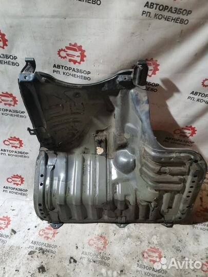 Капот Toyota Town Ace 2C 1988