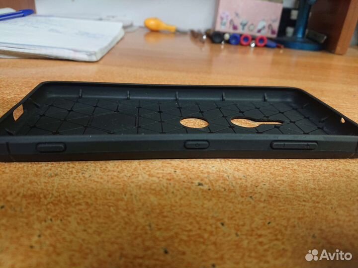 Чехол оригинальный для телефона Sony xz3