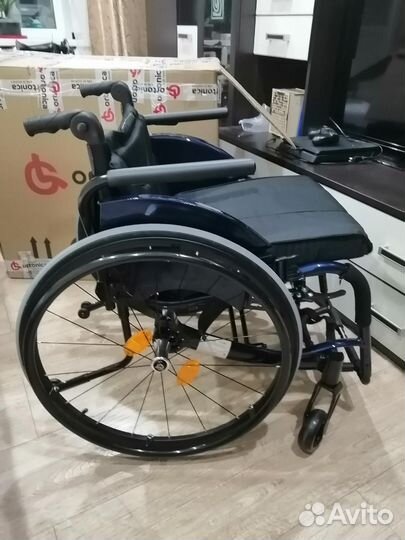 Инвалидная коляска