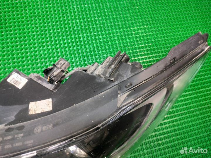 Фара передняя левая Hyundai Elantra AD 2016