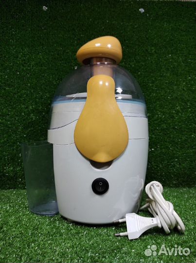 Центробежная соковыжималка Ладомир 09