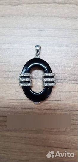 Кулон с ониксом
