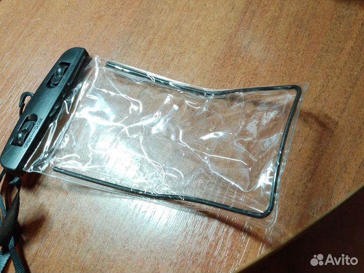 Водонепроницаемый чехол