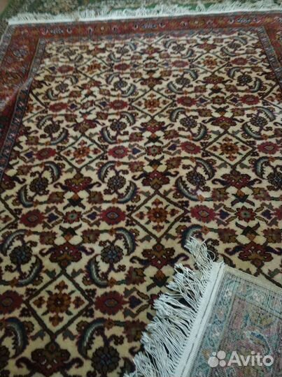 Ковер шерстяной