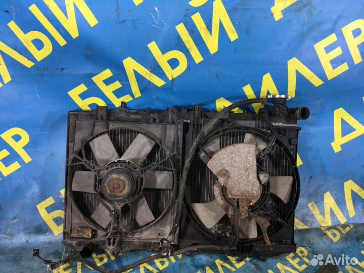 Радиатор диффузор Nissan Primera P10