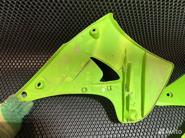 Пластик бака Kawasaki KX 125 2003-2008