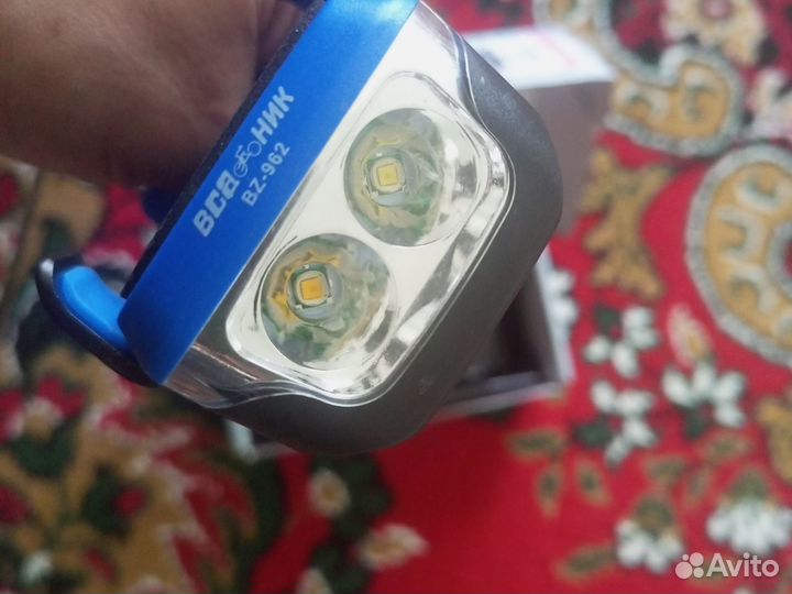 Многофункциональ велосипедный свет