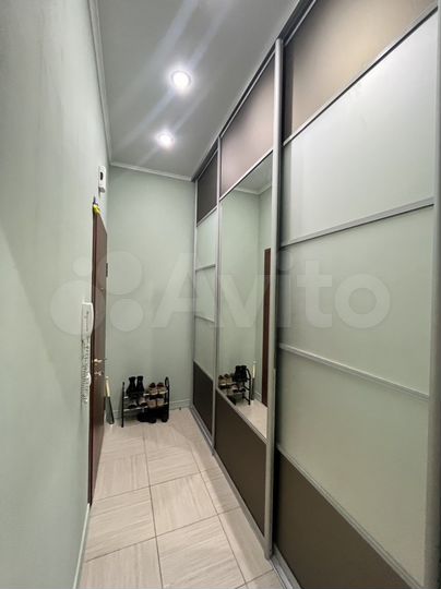 2-к. квартира, 81 м², 4/5 эт.