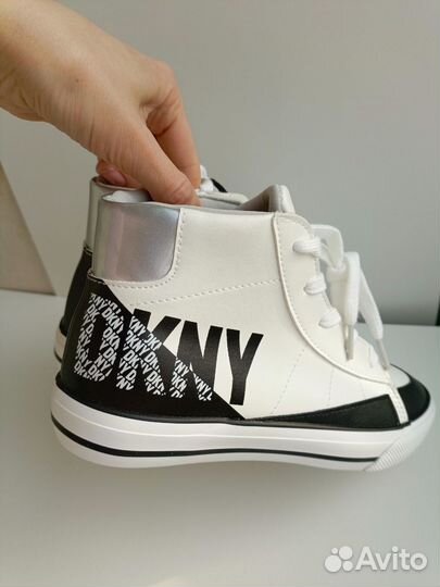 Кеды утепленные для девочки, новые, dkny