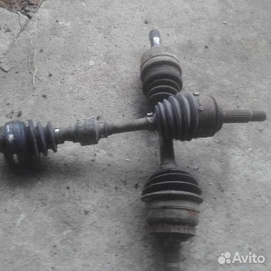 Привод передний левый Mitsubishi Lancer 9 автомат