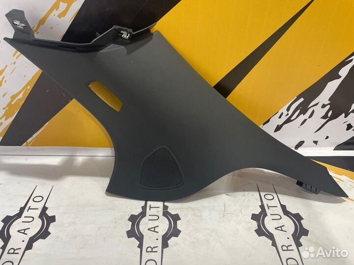 Обшивка стойки задняя правая Mercedes Glc W253 2
