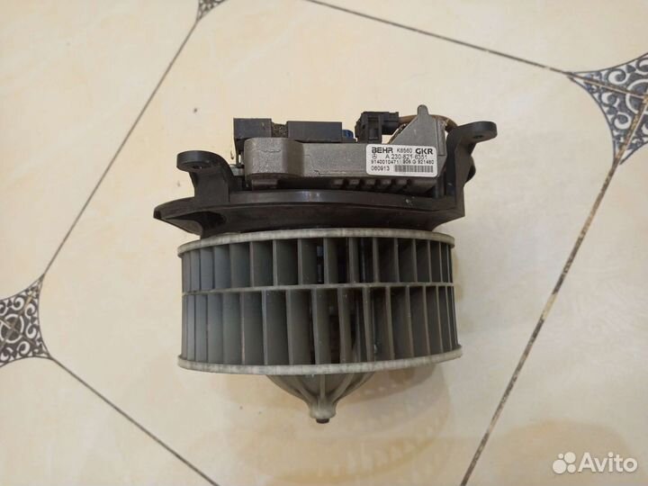 Мотор для печки Мерс 211