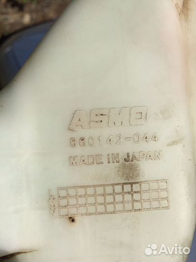 Бачок стеклоомывателя Mazda 626 Cronos 2.0л бензин