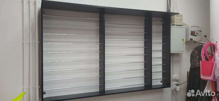 Держатель для лент и бумаги для флор.маг-на,новый