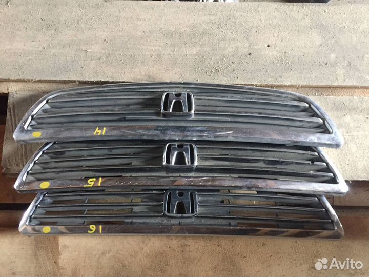 Решетка радиатора Honda Odyssey RA1/2/3/4