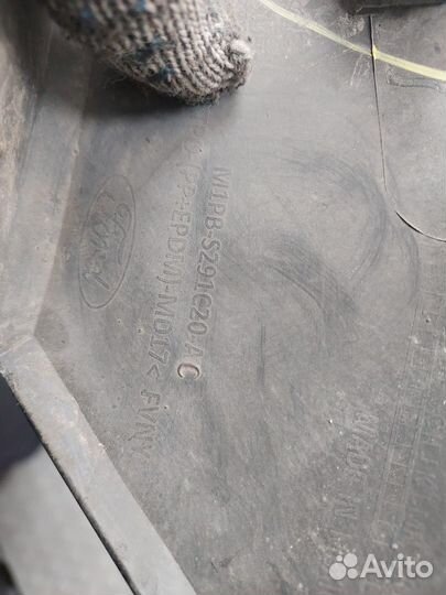 Молдинг крыла правое заднее Ford Bronco Sport, 2022