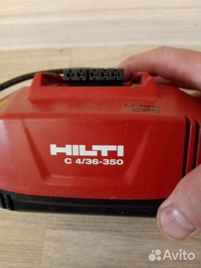 Набор:зарядное устройство Hilti,фонарик и аккум