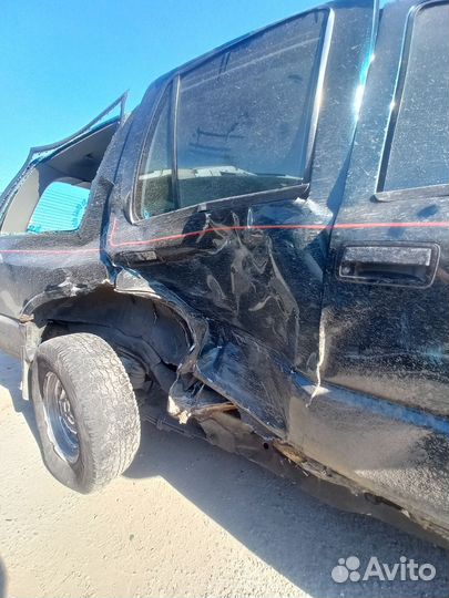 Chevrolet Blazer 4.3 МТ, 1998, битый, 185 000 км