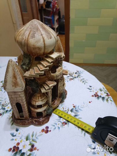 Замок для аквариума
