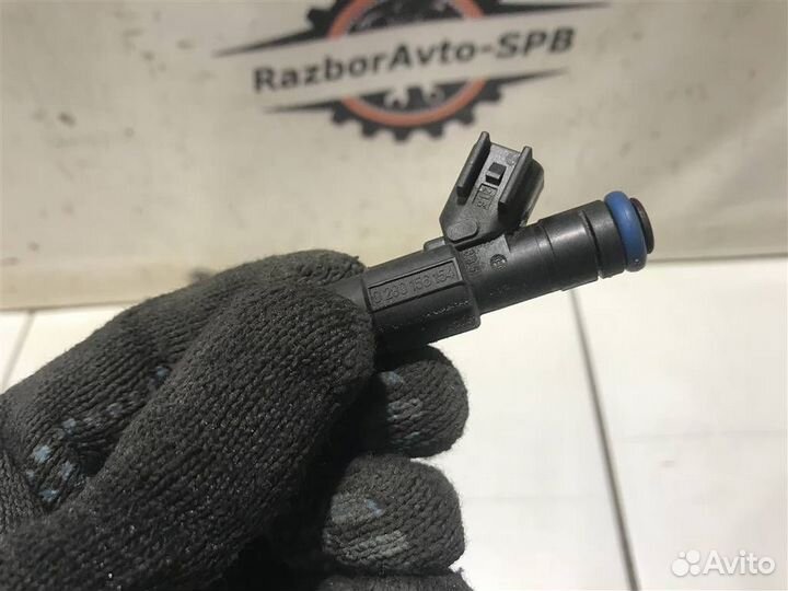 Форсунка инжекторная электрическая Ford Focus 2 д