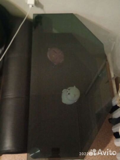 Стеклянная тумба