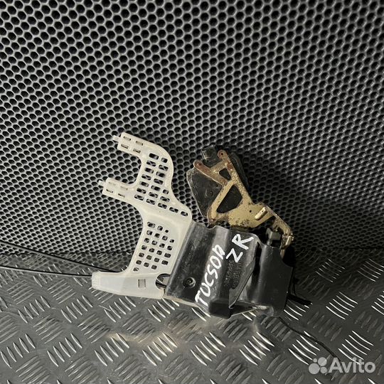 Замок двери Hyundai Tucson