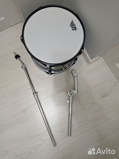 Том 12 и держатель тарелки