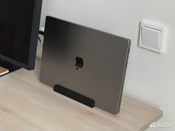 Подставка для Macbook