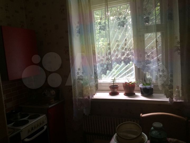 3-к. квартира, 57 м², 1/2 эт.