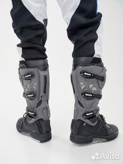 Мотоботы шарнирные для эндуро scoyco MBM004